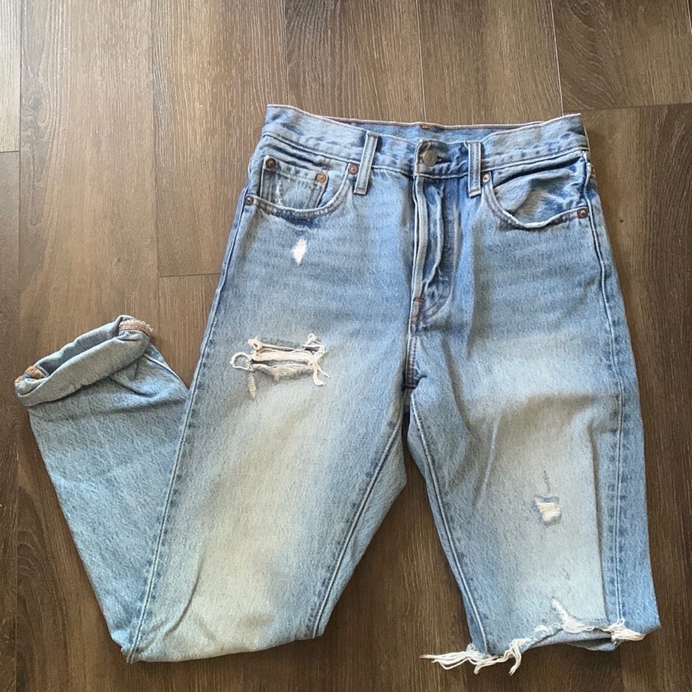 Levis 501 High Rise Light Wash Ripped Denim